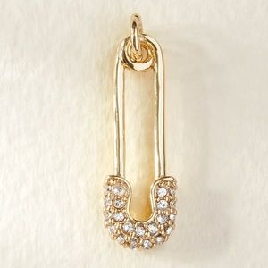 Stella & Dot Momento charm- gold safety pin